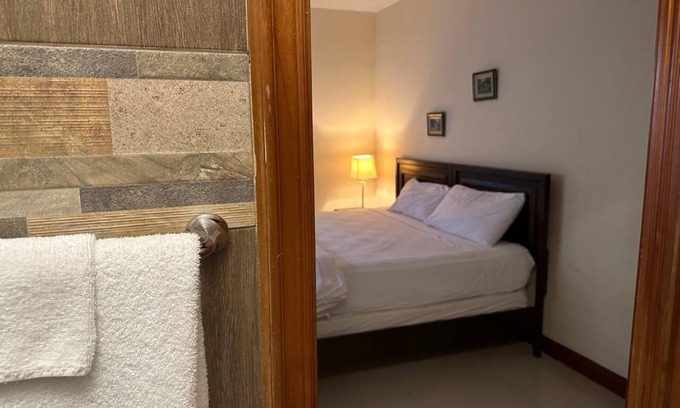 New Kingston Apartment | Spacious 3-bedroom apartment in Kingston with WiFi, AC & Pool