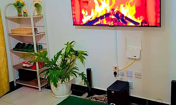 Eldoret Apartment | Spacious 3-bedroom apartment in wonderful Eldoret, Kenya, with WiFi