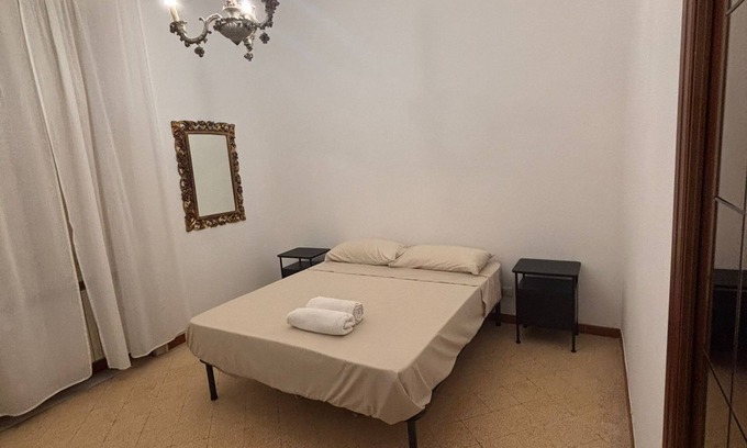 Salerno House | Spacious 3-bedroom building in enchanting Salerno with AC