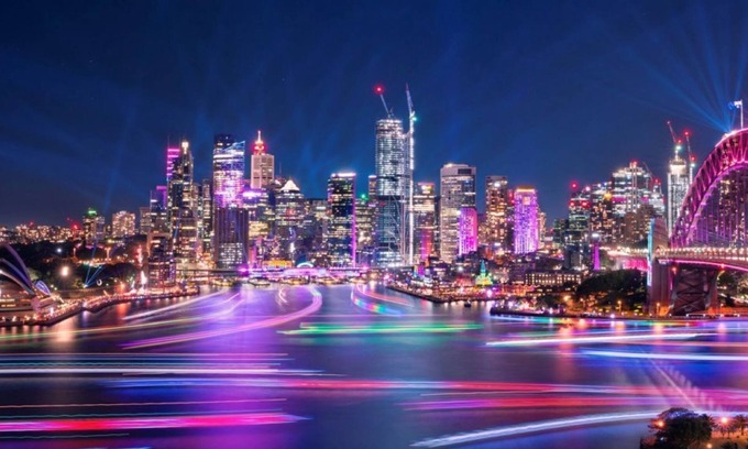 Darling Harbour Apartment | Spacious 3 BR Suite at Kent Street, Sydney CBD