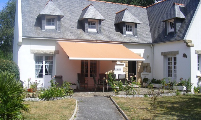 Pont-l'Abbe House | Spacious 3 * house near the sea
