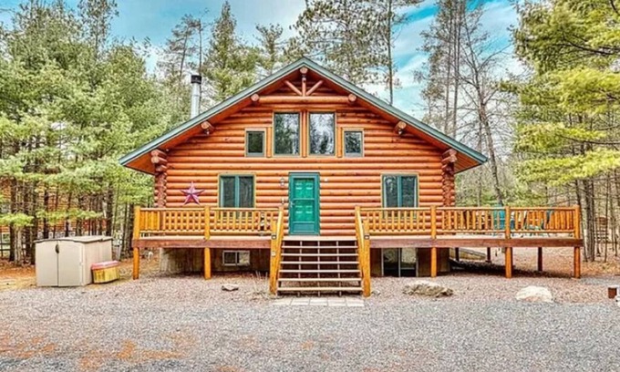 Hatfield Cabin | Spacious 3 Story Cabin. Access to UTV/ATV Trails & Near Lake Arbutus