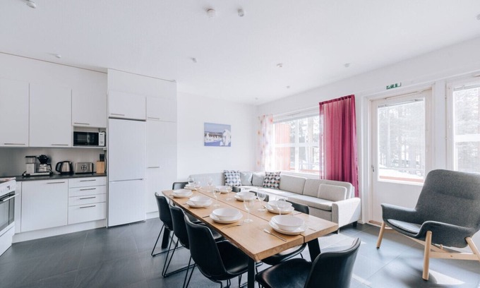 Sirkka Apartment | Spacious 3BR Holiday Apt with Sauna & Parking