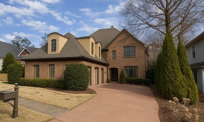Auburn House | Spacious 4 Bed 3 Bath Auburn Game Day Home