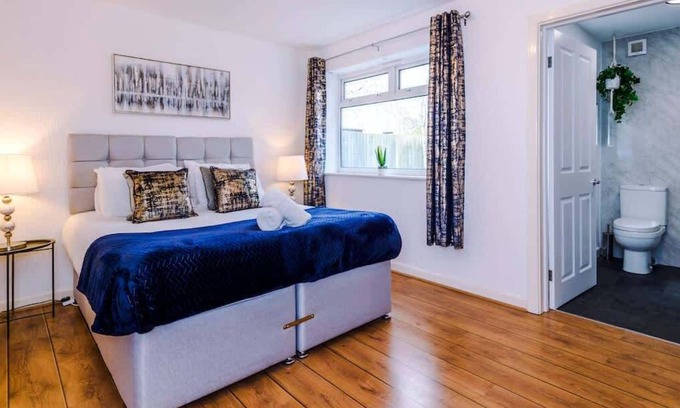 Chester House | Spacious 4 Bedroom Chester Home with parking.