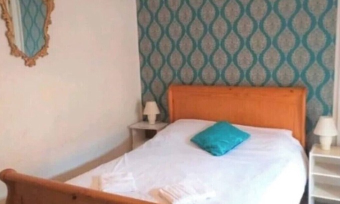 Wexford House | Spacious 4-bedroom house in lovely Wexford with WiFi