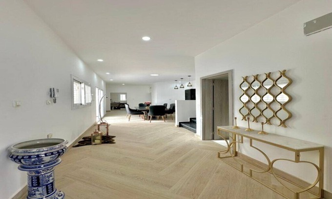 Nouakchott Villa | Spacious 4-bedroom villa with WiFi, AC in welcoming Nouakchott