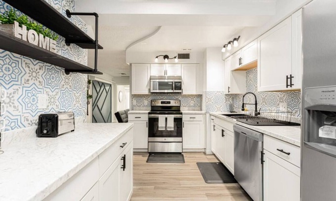 Pine Hills House | Spacious 4BR Retreat Wi-Fi + Pets OK