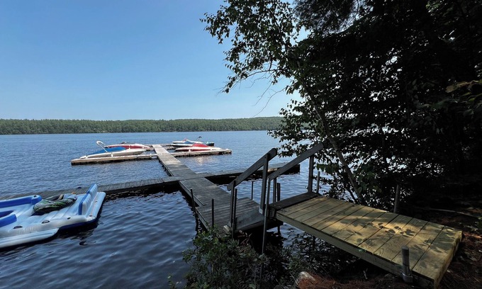 Bridgton Condo | Spacious 5 bed Condo-with private access to the waterfront