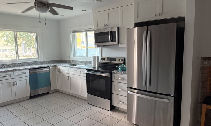Old Homosassa House | Spacious 5-bedroom beautiful water view home with private boat dock steps away.