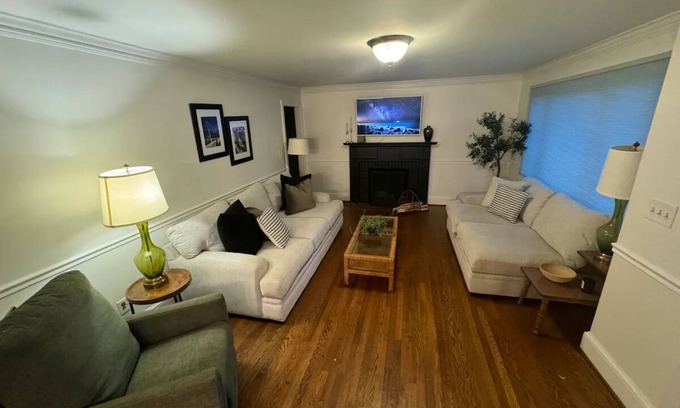Wade Hampton House | Spacious 5-bedroom house in delightful Greenville 10 minutes from downtown