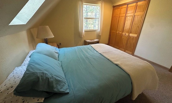 Three Rivers House | Spacious 5-bedroom house with close proximity to Mt. Bachelor and Sunriver.
