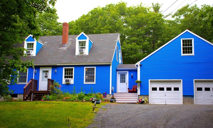 Bar Harbor House | Spacious 5 BR 2 bath home on 1+ acre in Bar Harbor
