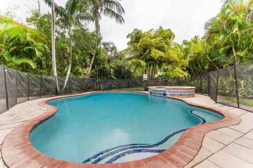 Highland Garden House | Spacious 5BR Home with Pool, Near Downtown & Beach