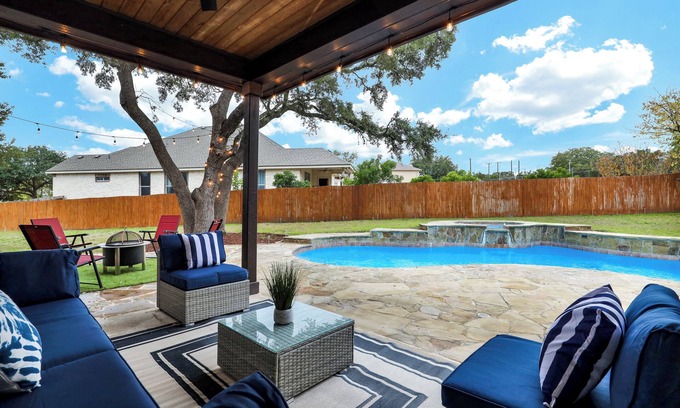 San Antonio House | Spacious 5BR Retreat with Pool & Outdoor Games