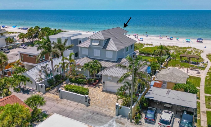Indian Rocks Beach House | Spacious 6-bedroom Oceanfront Beach house w/private pool in Indian Rocks Beach