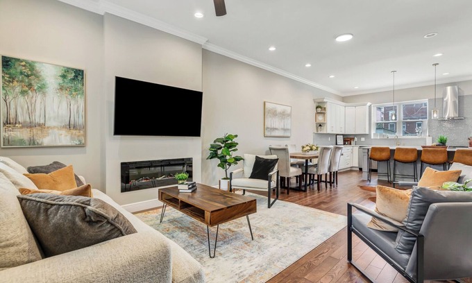 Shaw House | Spacious 6-bedroom house in the heart of fabulous St. Louis