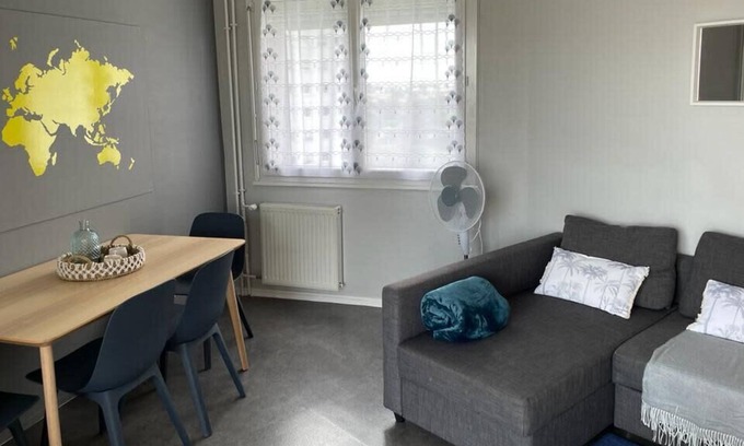 Saint-Jacques - Pirmil Apartment | Spacious 62 m² aprtment with balcony
