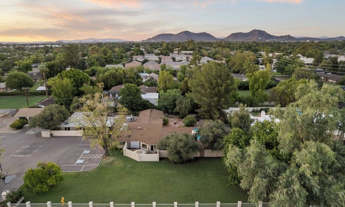 Alhambra House | Spacious 6BR Phoenix Retreat w/Outdoor Oasis Perfect for families & group events