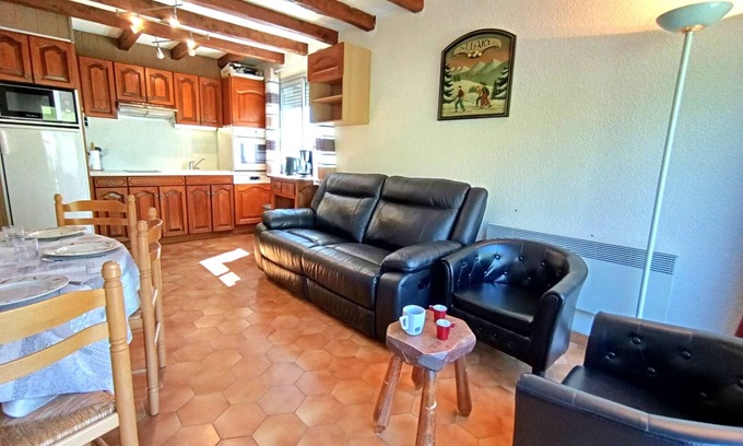 Pla d'Adet Apartment | Spacious 8-Person Apartment with Balcony, Near Slopes, Saint-Lary-Soulan