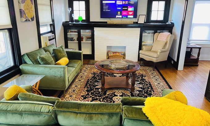 North Buffalo House | Spacious - All you can ask in one.