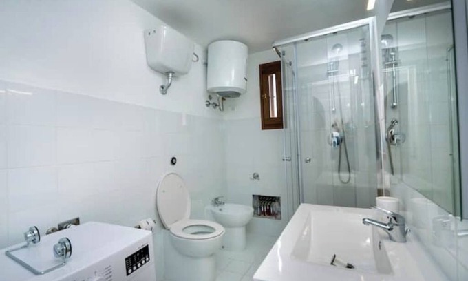 Golfo di Marinella Apartment | Spacious and comfortable apartment by the sea
