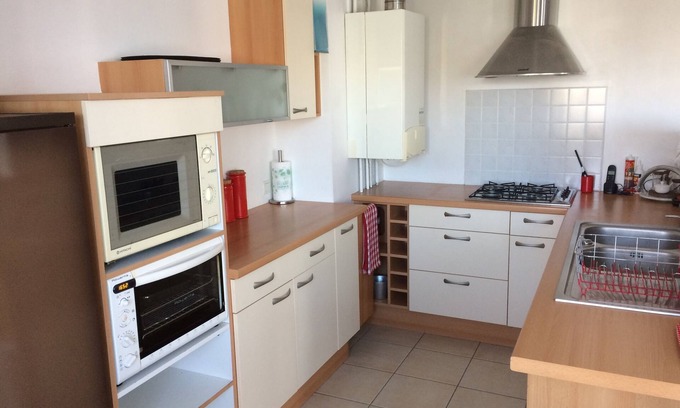 Granville Apartment | Spacious and bright apartment