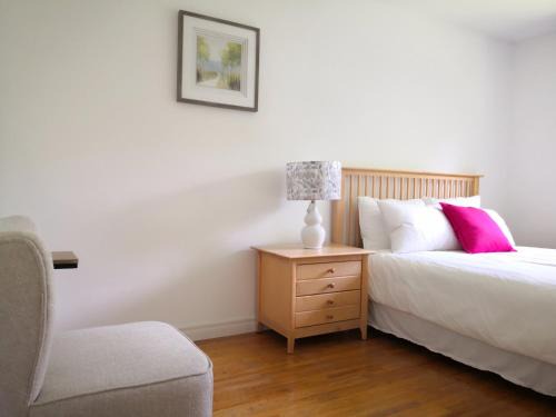 Bayview Woods - Steeles House | spacious and bright house