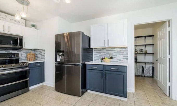 Camby House | Spacious and Comfortable Homenn