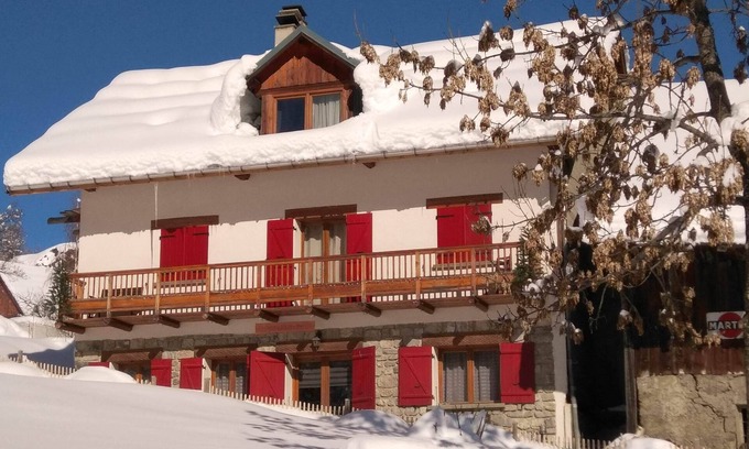 Villarembert Ski Chalet | Spacious and cozy Chalet * (10-12 p) 5 bathrooms! Le Corbier/Les Sybelles