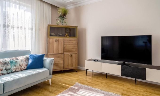 Bahcelievler Apartment | Spacious and Fully Furnished Flat in Bahcelievler