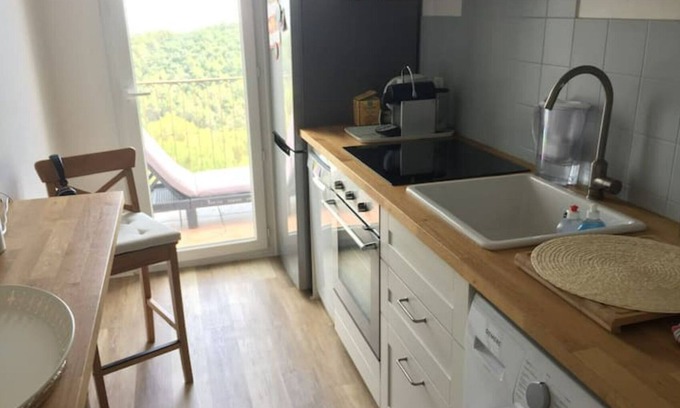 Mougins Apartment | Spacious and quiet rental flat with an amazing view