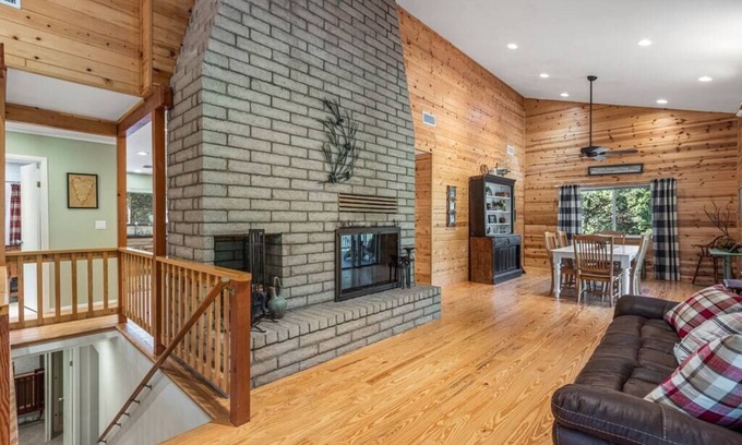 Strawberry House | Spacious and secluded cabin, backs forest and hiking trails