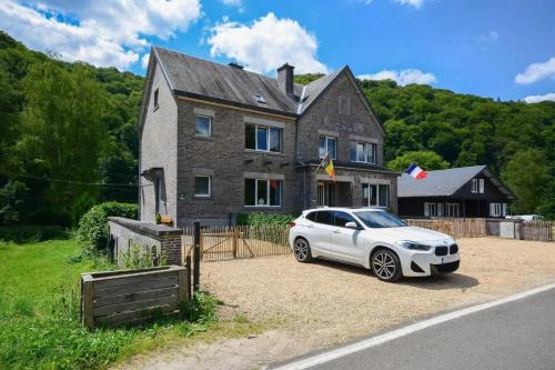 Bohan Apartment | Spacious Apartment in Vresse-sur-Semois 110 m² with Garden