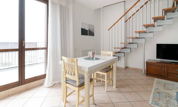 Bruzzano Apartment | Spacious Apartment 600mt from Metro M3 Comasina