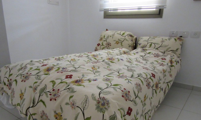 Kiryat HaLeom Apartment | spacious apartment-central location