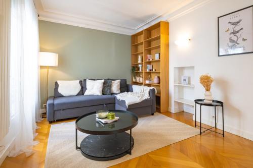 Ternes Apartment | Spacious Apartment for 6 People