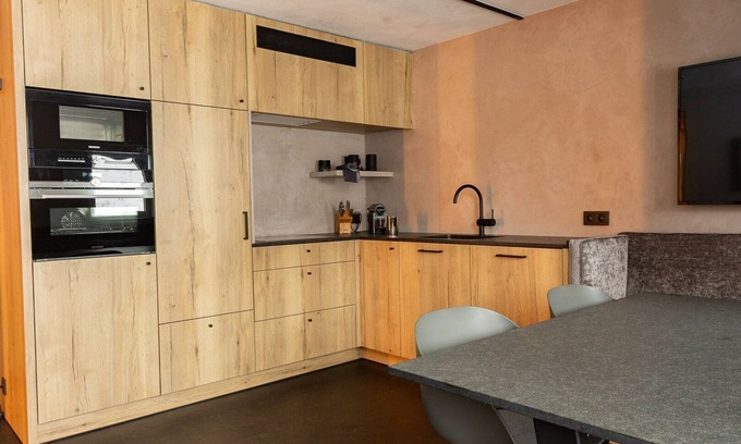 Val-Thorens Apartment | Spacious apartment for 6 people at the foot of the slopes (Val Thorens)