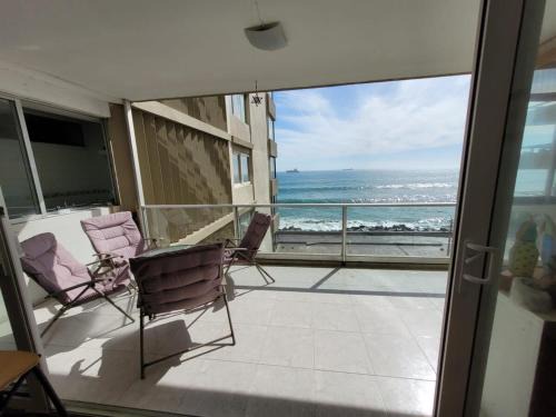 Vina del Mar Apartment | Spacious apartment overlooking the sea