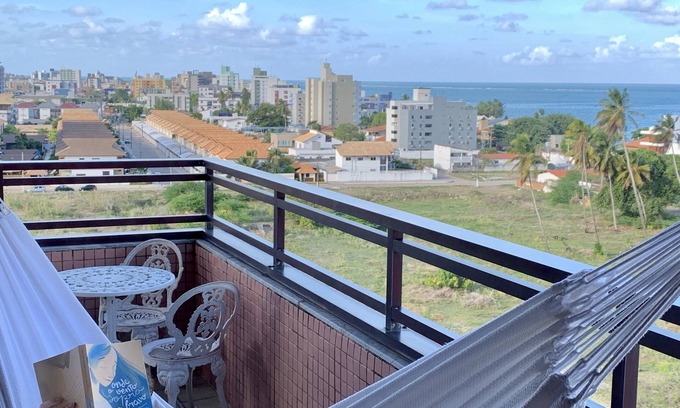 Poco Apartment | Spacious apartment, sea view, L-shaped balcony, 200 m from the beach. 2 bedrooms, 1 en suite.