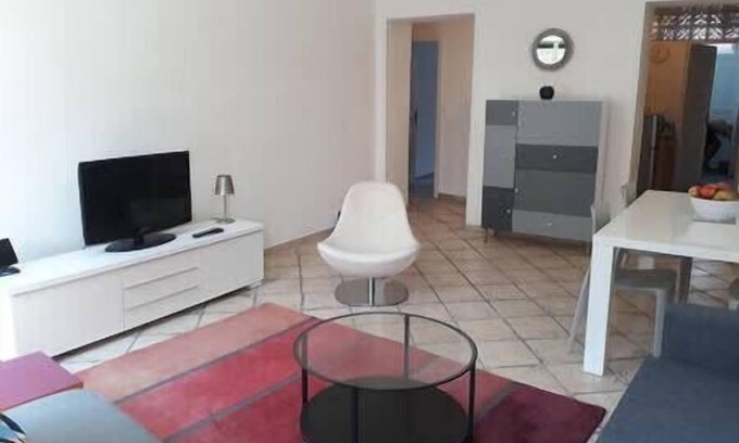 Cimiez Apartment | Spacious Appartment Wifi Next To The Port