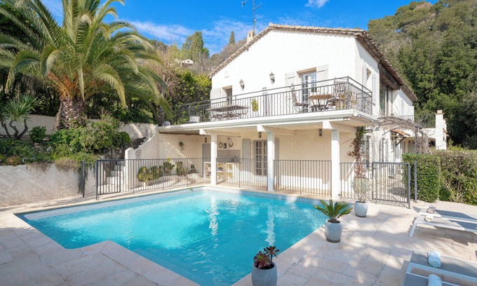 La Colle-sur-Loup House | Spacious artistic Provençal villa with stunning views of St Paul de Vence
