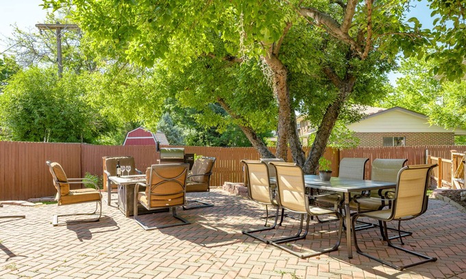 Lamar Heights Area House | Spacious Arvada Home Perfect Location - Near Old Town Arvada, Denver, Red Rocks