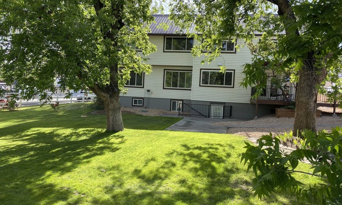Hurricane Apartment | Spacious basement rental in central Hurricane