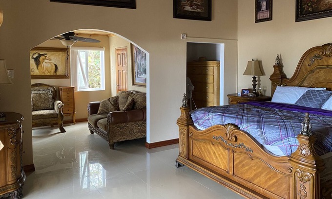Saint Margarets Bay House | Spacious Beach Home