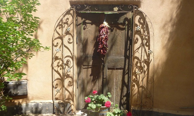 South Capitol House | Spacious, beautiful - Ellie's! is 15 minutes from historic Santa Fe Plaze!