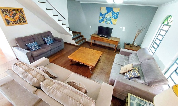 Morumbi House | Spacious house next to Quintas do Morumbi