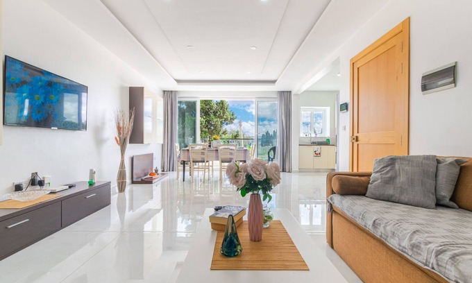 Bugibba Apartment | Spacious Brand New Apartment 3 Bdr 2 Bth with Amazing Terrace