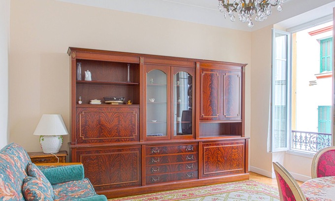 Saint Philippe Apartment | SPACIOUS , BRIGHT 2BR APT 20 METER TERRACE BEACH RESTAURANTS PARKING