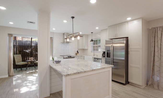 San Antonio House | Spacious & Bright Home in Medical Center Area